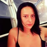 @crisy.roxy